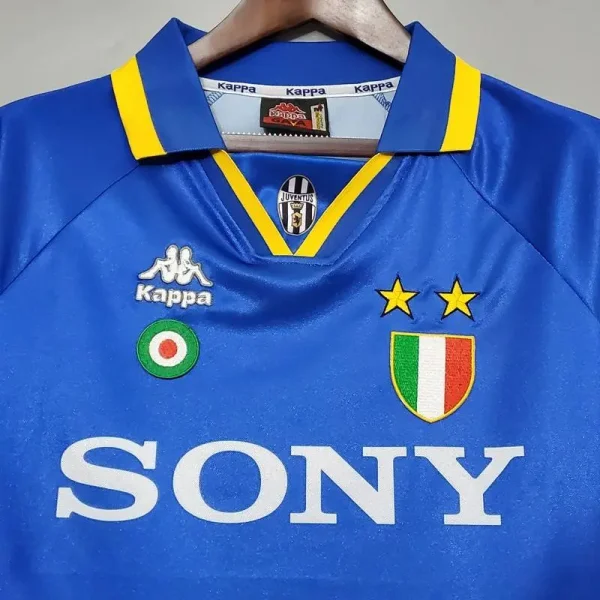 Juventus 1995/97 Away Retro Jersey