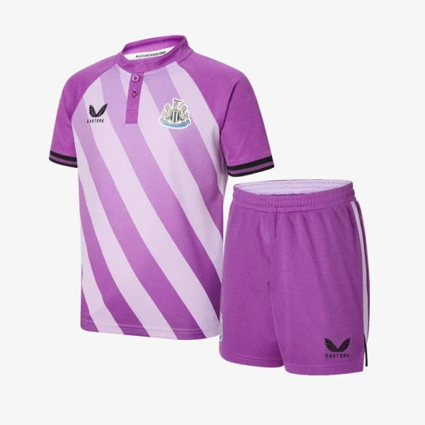 Newcastle United 2021/22 Goalkeeper Kids Jersey And Shorts Kit