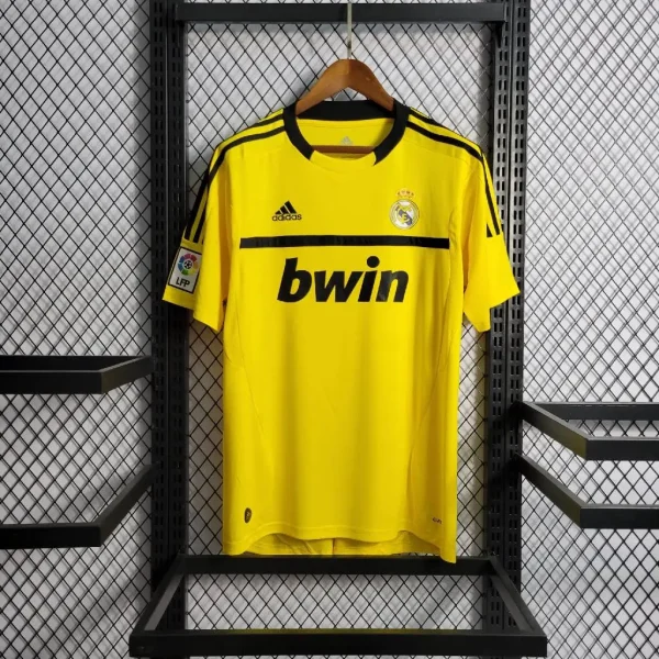 Real Madrid 2011/12 Yellow Goalkeeper Retro Jersey