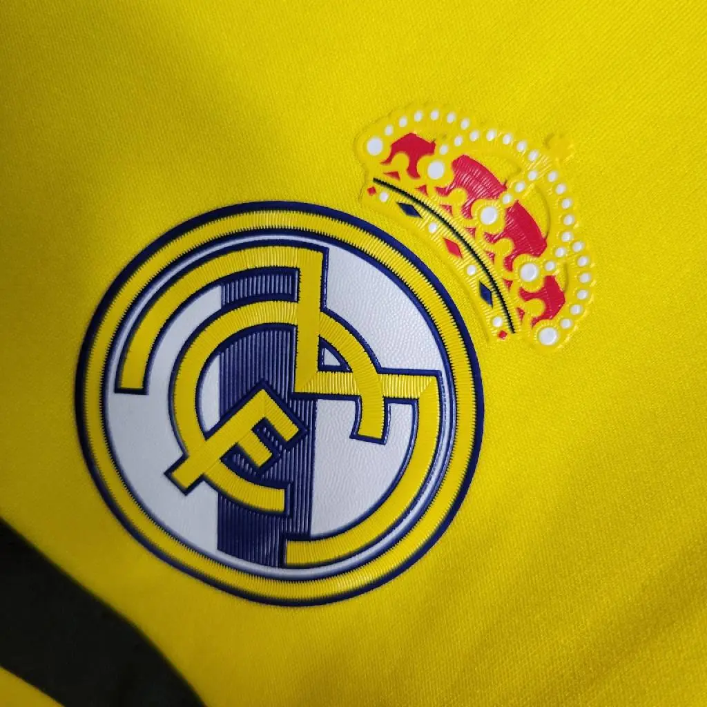 Real Madrid 2011/12 Yellow Goalkeeper Retro Jersey