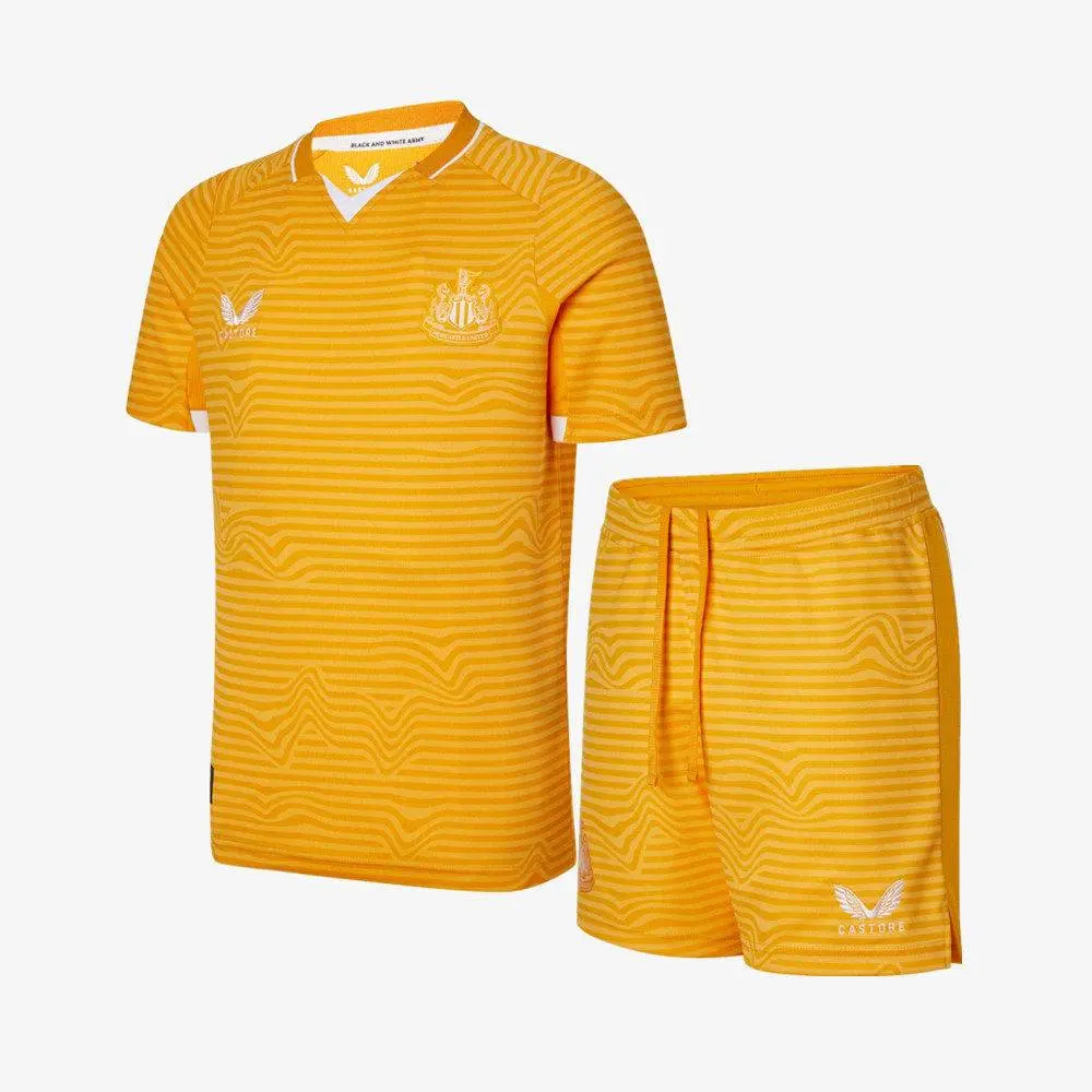 Newcastle United 2021/22 Away Goalkeeper Kids Jersey And Shorts Kit