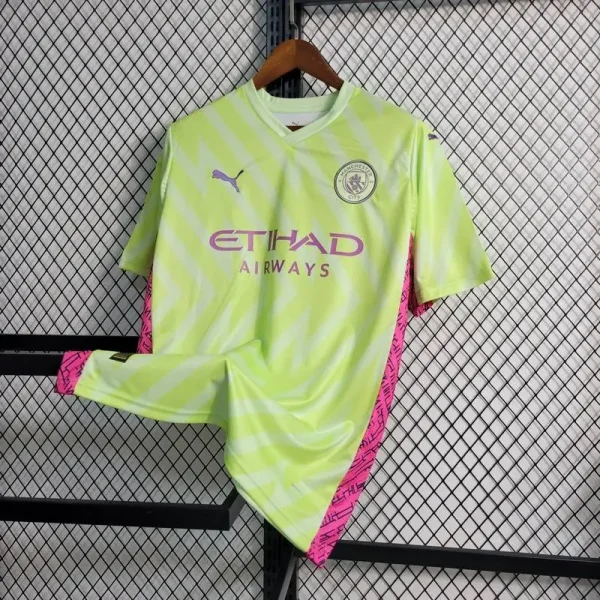 Manchester City 2023/24 Goalkeeper Jersey Yellow