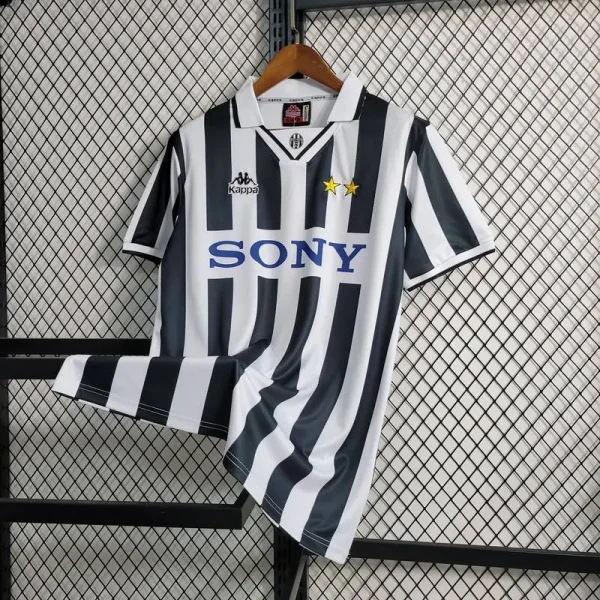 Juventus 1995/96 Home Retro Jersey