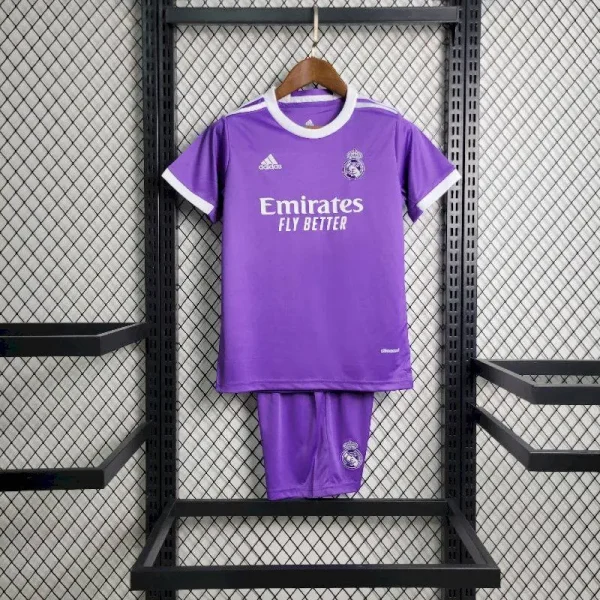 Real Madrid 2017/18 Away Kids Jersey And Shorts Kit